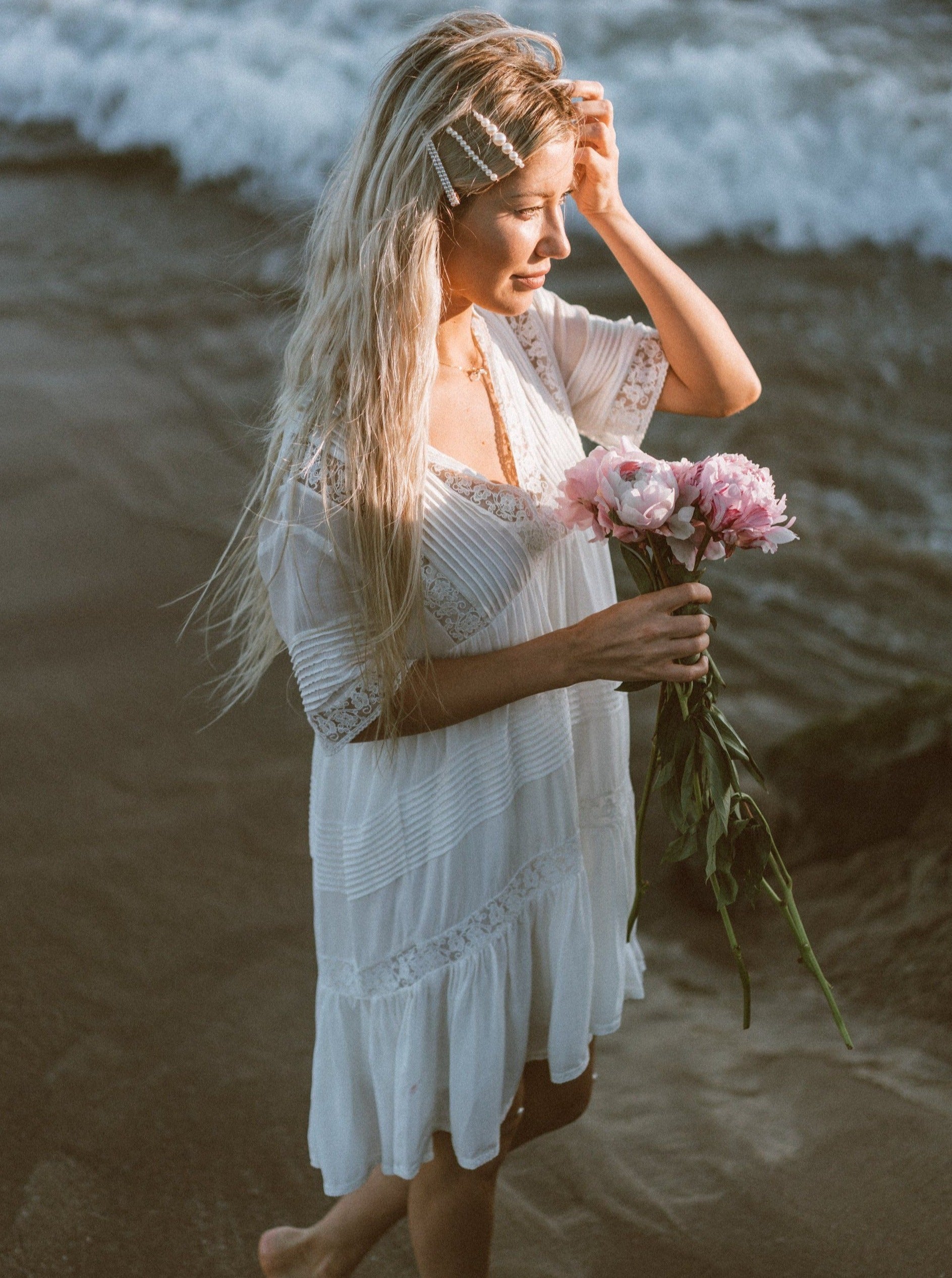 Shop Online Women's Bora Bora Lace and Cloth Short White Dress